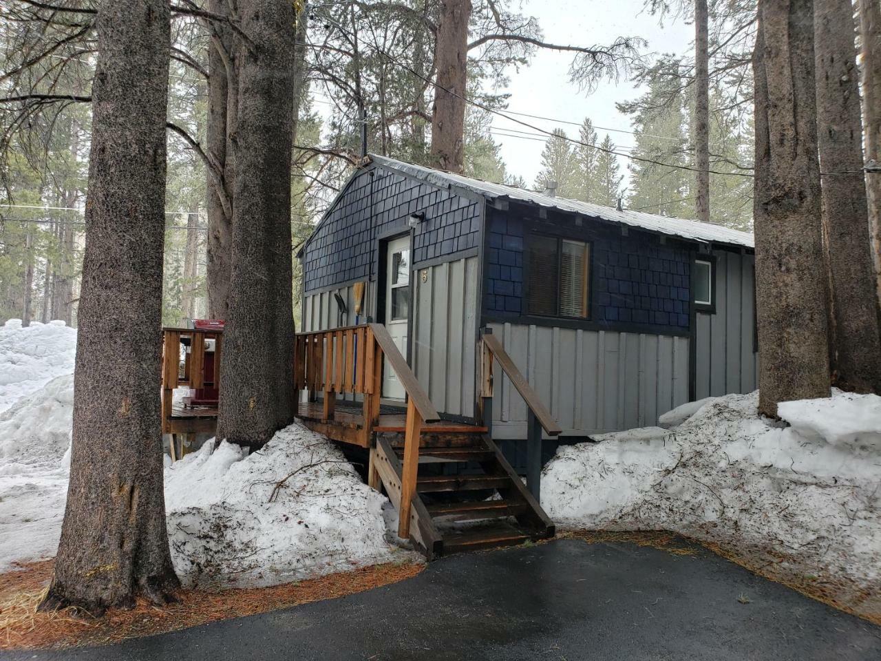 Reverse Creek Lodge June Lake Rum bild